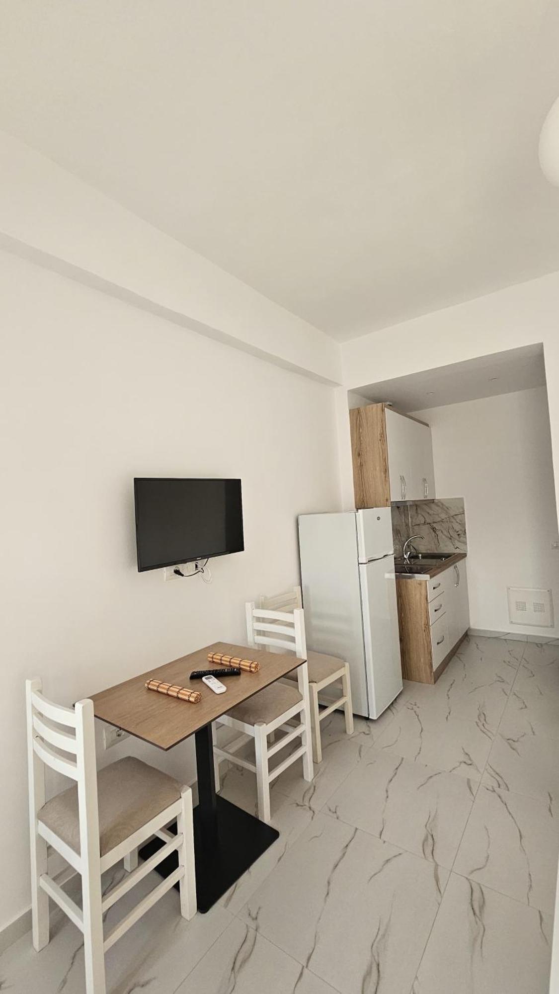 Vila Roan Vlorë Buitenkant foto