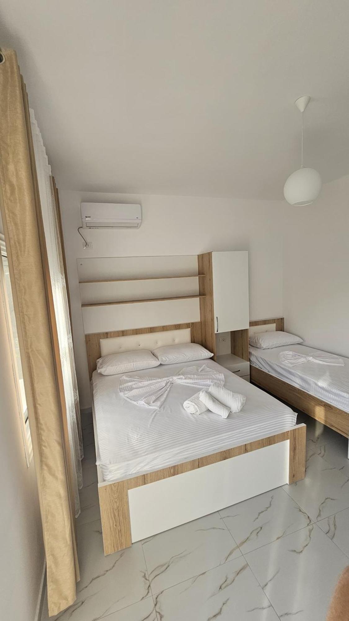 Vila Roan Vlorë Buitenkant foto