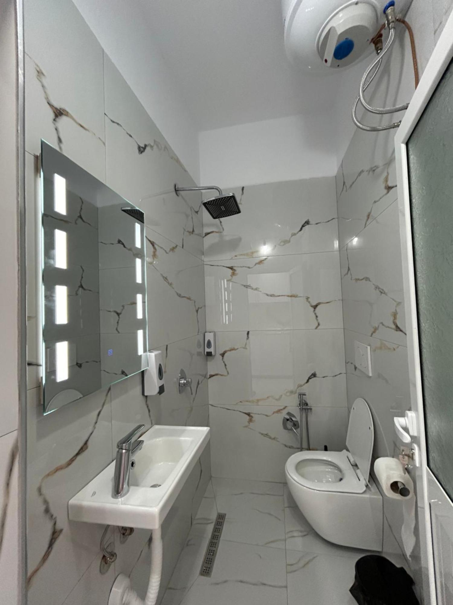 Vila Roan Vlorë Buitenkant foto