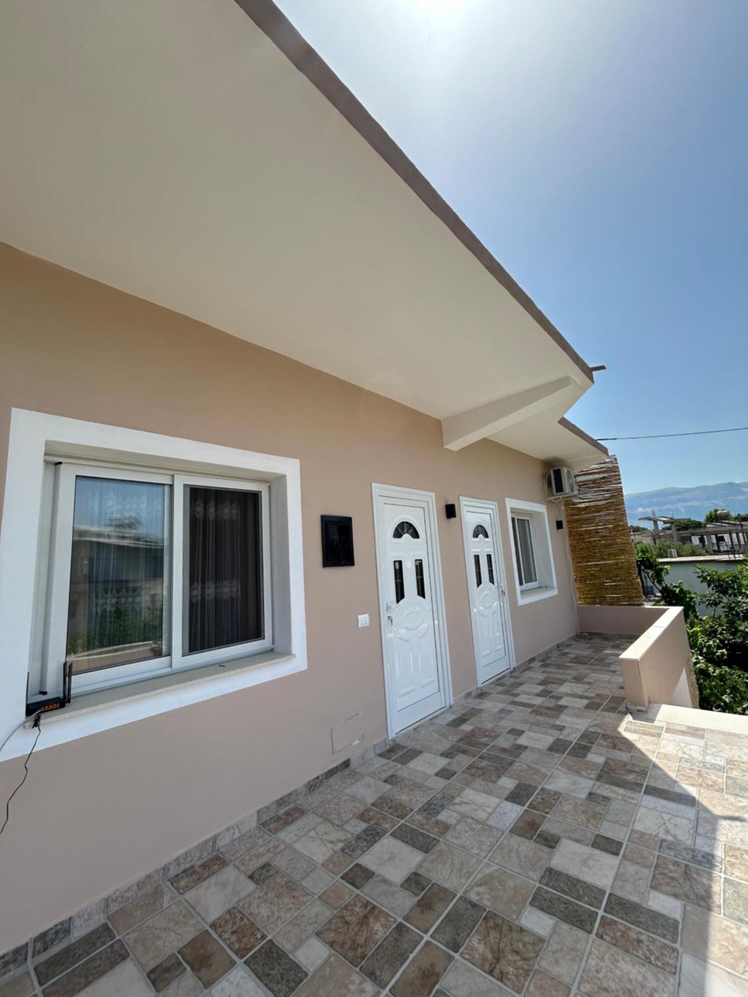 Vila Roan Vlorë Buitenkant foto