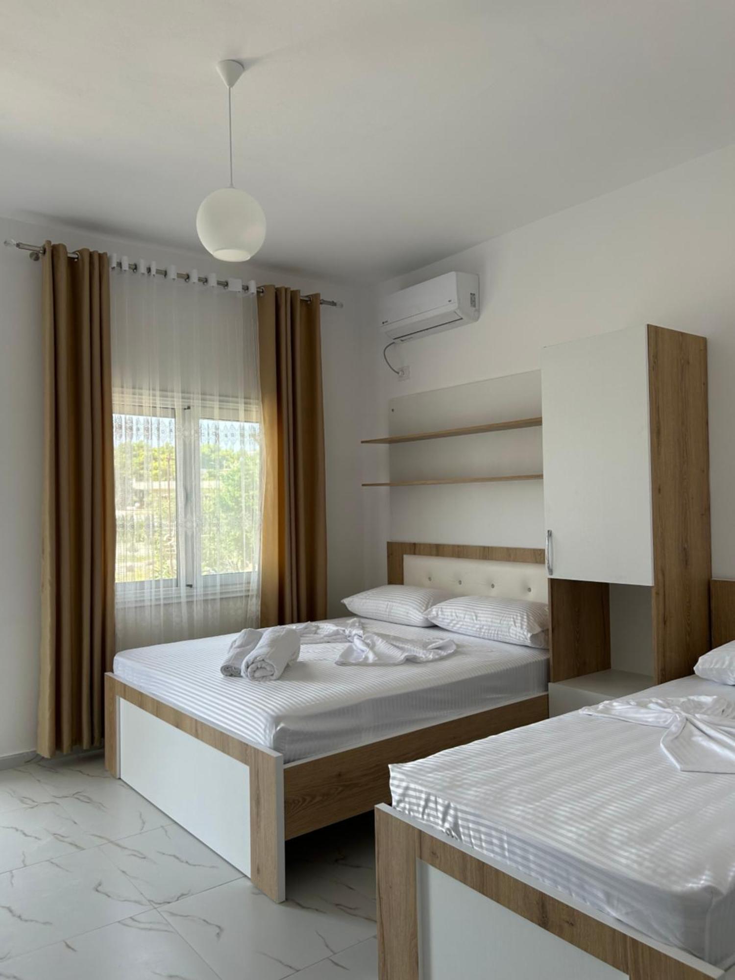 Vila Roan Vlorë Buitenkant foto
