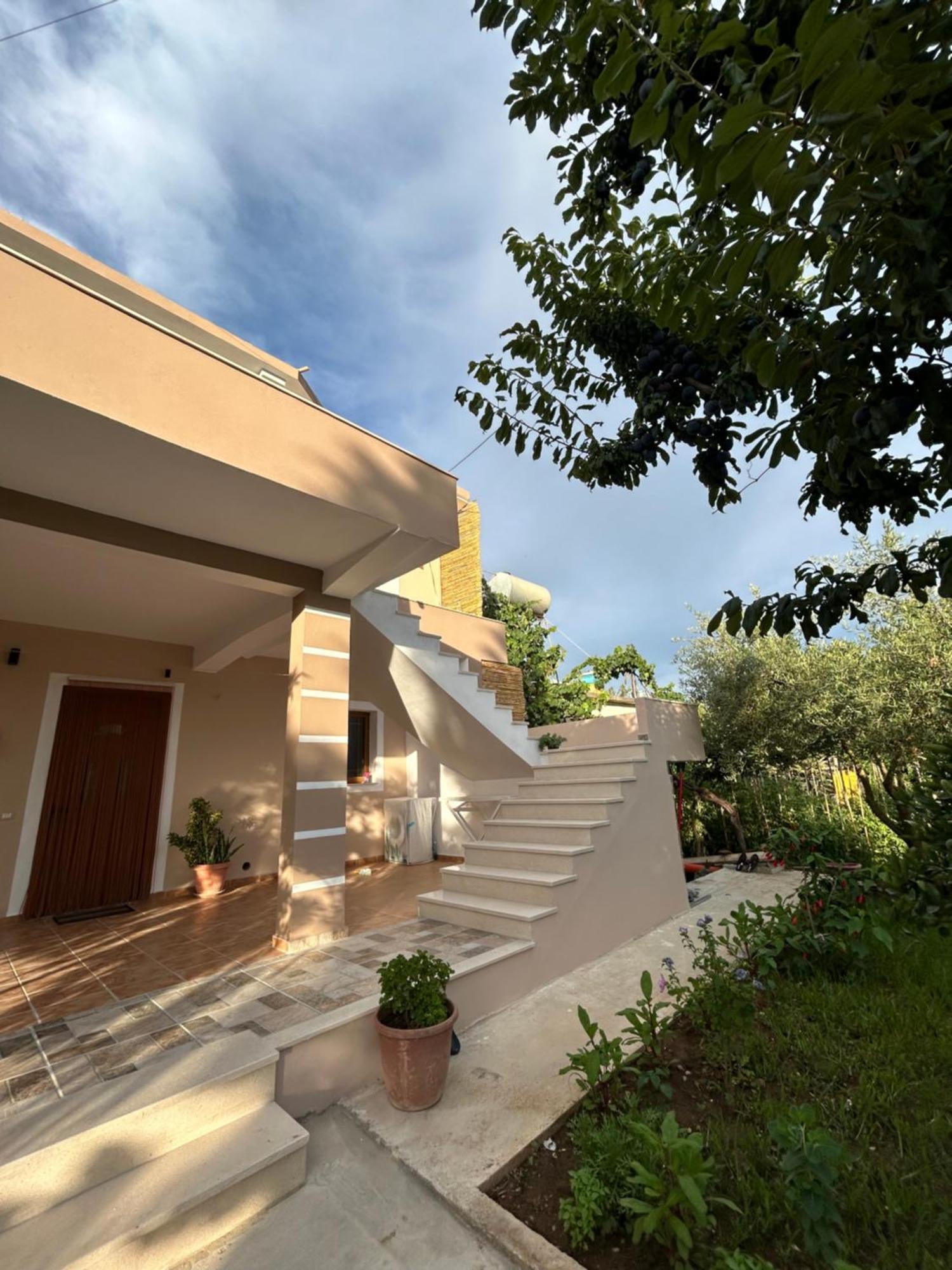 Vila Roan Vlorë Buitenkant foto